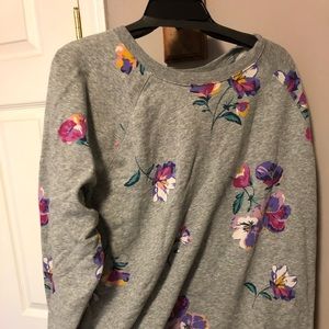 Old Navy womens XXL sweater. Barely worn excellent condition.